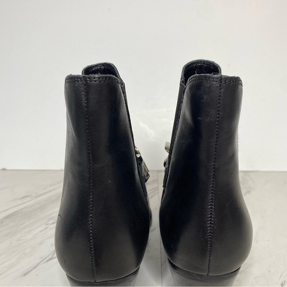 Marc Fisher Henly Black Leather Chain Bootie 7M - Picture 5 of 16